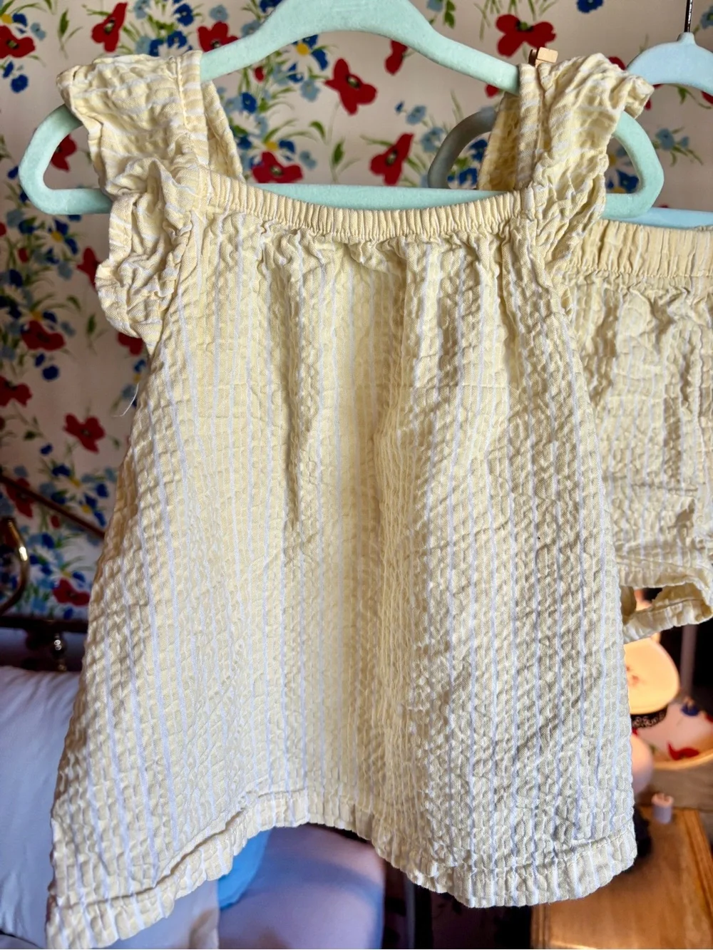 h&m girls 2t yellow striped seersucker tank top & shorts summer set